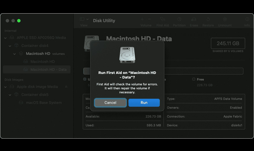 Chạy First Aid trong Disk Utility