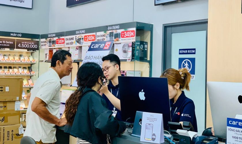 Vì sao không nên tự nối dây sạc iPhone