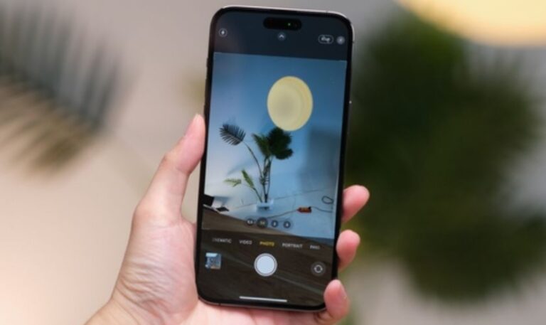 camera iPhone 14 Pro Max bị mờ