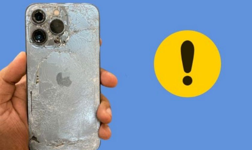 Nắp lưng bị trầy xước, bạc màu