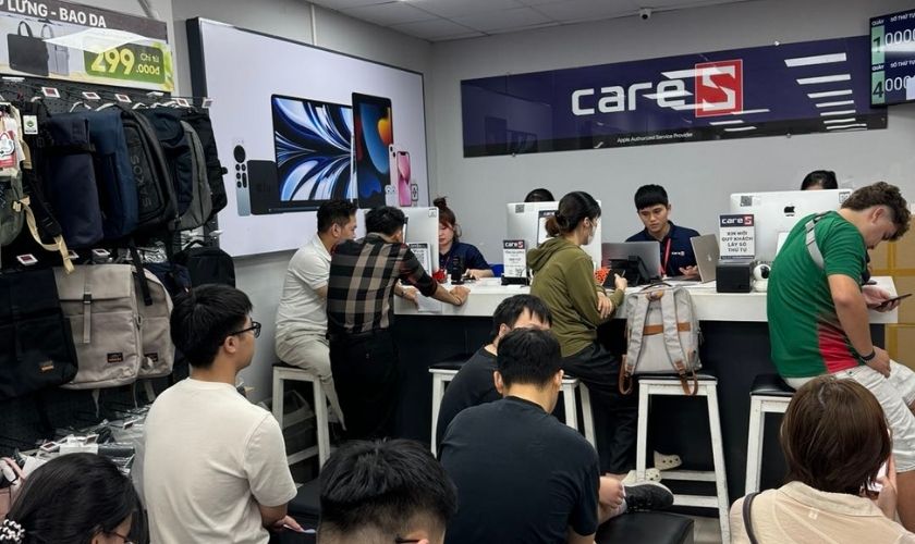 Quy trình thay pin iPhone 18 Pro Max tại CareS
