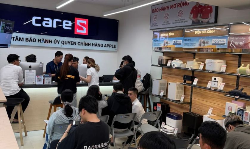 Quy trình thay pin iPhone Duo chính hãng tại CareS