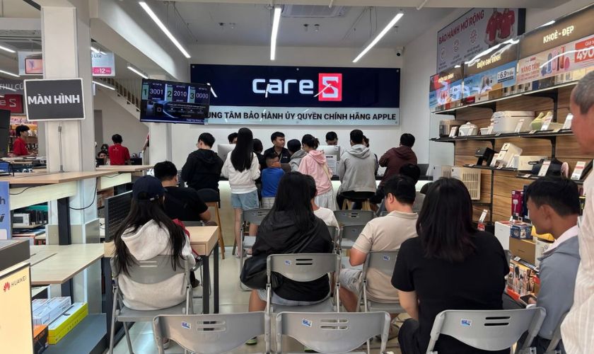 Dịch vụ thay kính lưng iPhone 18 Pro Max chính hãng tại CareS